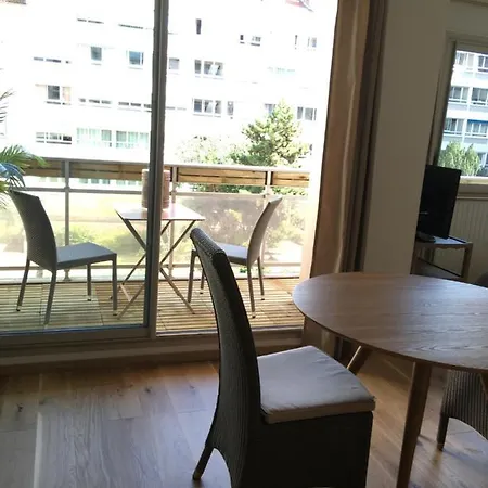 Logement Chic - 6 Brotteaux - Arrivee Autonome - Equipe